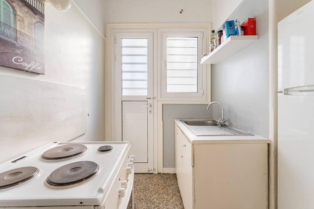 Amazing 3Bdr Apt With Unique Roof Garden In Plaka Atene Esterno foto