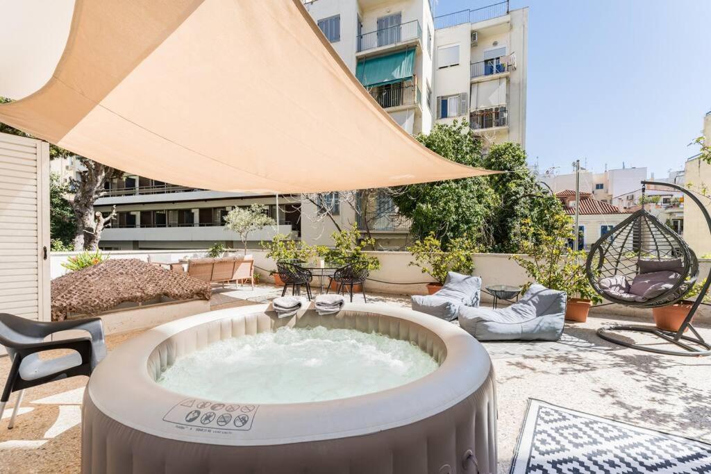Amazing 3Bdr Apt With Unique Roof Garden In Plaka Atene Esterno foto